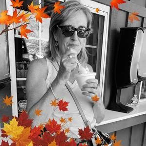 Meet your Posher, Leslie